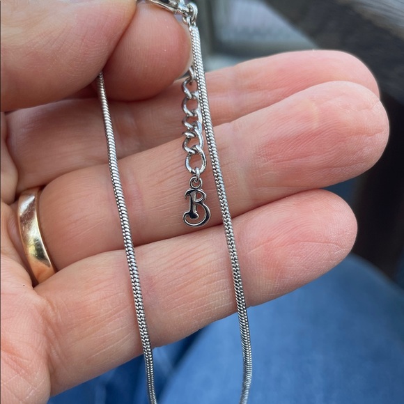 Burberry silver tone necklace. - Picture 2 of 9